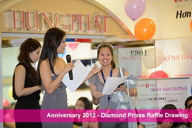 9 Diamond Raffle Prizes Anniversary_2012_ (11).jpg